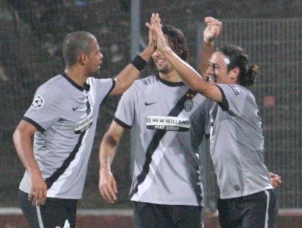 שחקני יובנטוס מאושרים. השיגו 6 מ-6 מול חיפה (עמית מצפה) (צילום: מערכת ONE)