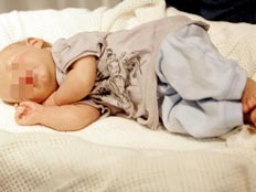 תינוק נמצא מת בדירה בת"א. ארכיון (צילום: רויטרס)