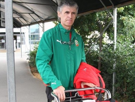 מאמן הצעירה של בולגריה, איבן קולב (דרור עינב) (צילום: מערכת ONE)