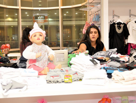 חנות בגדי הילדים של עינב בובליל (צילום: אבישי מג'ר)