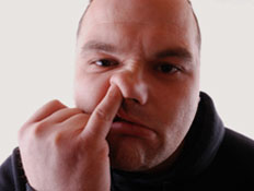 מגרד באף (צילום: kati1313, Istock)