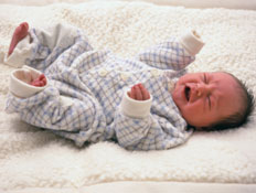 תינוק בוכה (צילום: istockphoto)