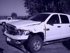 מכוניתה של אשה שהפכה לנימפונית לאחר תאונה (צילום: Mirror)