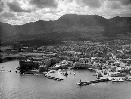 נמל קירנייה בקפריסין, 1950 (צילום: Fox Photos, GettyImages IL)