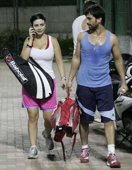 יהודה לוי ונינט טייב משחקים טניס ביחד (צילום: אלעד דיין)