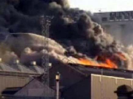 שריפה במפעל גינס, דאבלין (צילום: חדשות 2)