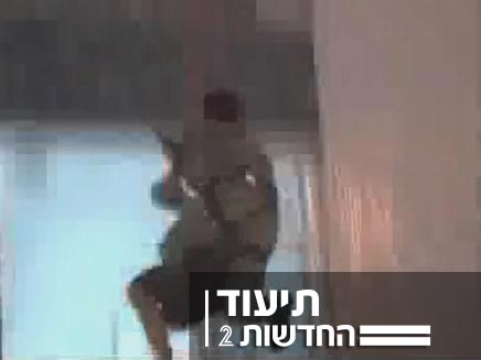 מאתבד בברזיל נתפס ע"י כבאי בזמן שקפץ (צילום: חדשות 2)
