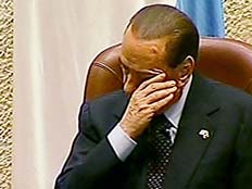ברלוסקוני בוכה בכנסת (צילום: ערוץ הכנסת)