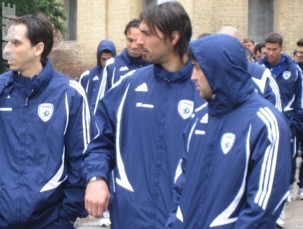 הנבחרת ברומניה הגשומה, הבוקר (אתר ההתאחדות לכדורגל) (ONE) (צילום: מערכת ONE)