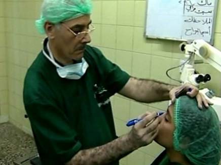 ניתוחי אף בעירק (צילום: CNN)