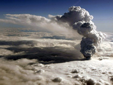 התפרצות הר געש באיסלנד (צילום: AP)