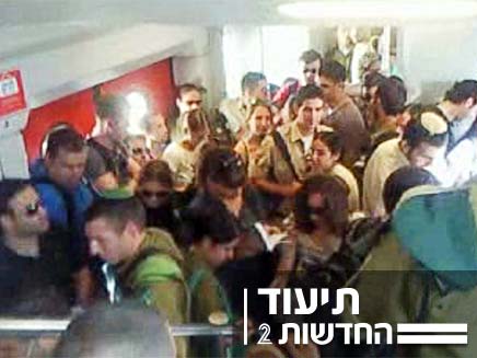צפיפות ברכבת ישראל (צילום: חדשות 2)