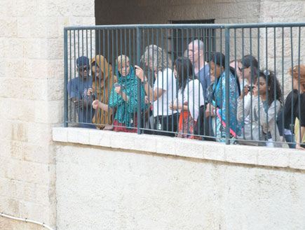 פפראצי ריהאנה בירושלים (צילום: אלעד דיין)