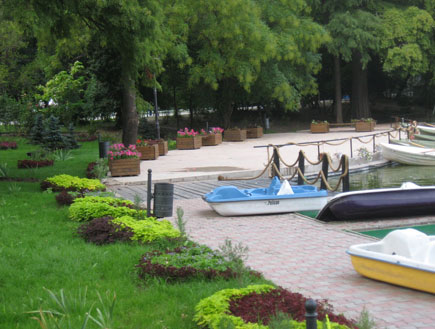 פארק הצ'ישמיג'יו בבוקרשט (צילום: רותם לייבוביץ)