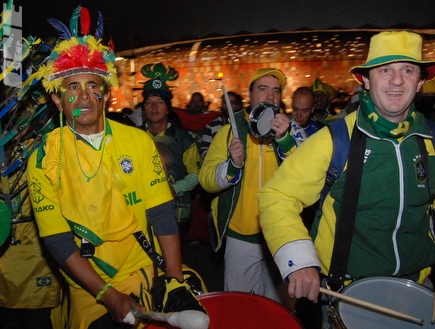 אוהדי נבחרת ברזיל (שי לוי) (צילום: מערכת ONE)
