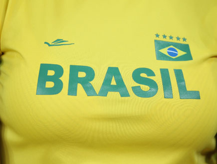 חזה של אוהדת ברזיל (צילום: Ian Walton, GettyImages IL)