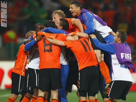 נבחרת הולנד חוגגת העפלה מרשימה לחצי הגמר (GettyImages)