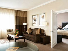 חדר במלון הילטון יוהנסבורג (צילום: האתר הרשמי)
