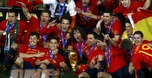 ספרד עם הגביע. כולם יוכלו לראות (רויטרס) (צילום: מערכת ONE)