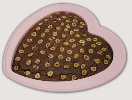 עוגת שוקולד נוגט עם אגוזי לוז (צילום:  יחסי ציבור )