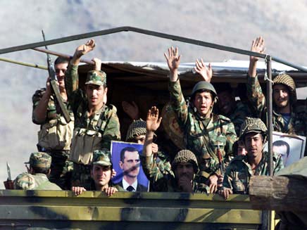 חיילים סורים בדיכוי המהומות. צילום ארכיון (צילום: רויטרס)
