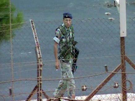 חייל לבנוני, מעבר לגבול (צילום: חדשות 2)