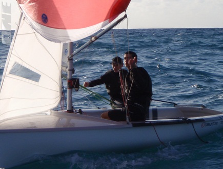 יואב לוי ודן פרויליך (מועדון השייט שדות ים) (צילום: מערכת ONE)
