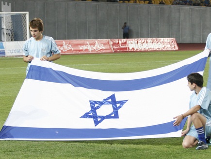 דגל ישראל בגאורגיה. מתי הוא יתנוסס בטורניר גדול? (רועי גלדסטון) (צילום: מערכת ONE)