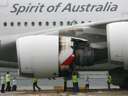 מטוס מחברת קנטקס האוסטרלית, נפגע  טכנית בעת המראה (צילום: רויטרס)