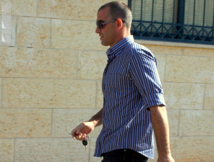 איציק קורנפיין (משה חרמון) (צילום: מערכת ONE) איציק קורנפיין (משה חרמון) (צילום: מערכת ONE)