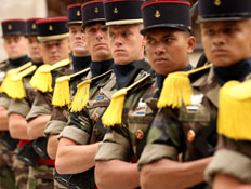 חיילים צרפתים (צילום: Oli Scarff, GettyImages IL)