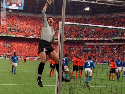 טולדו מעלה את איטליה לגמר יורו 2000. רק אל תזכירו לו את טרזגה (Get (צילום: מערכת ONE)
