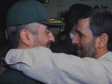 זוממים? נשיא אירן עם מפקד משמרות המהפכה (צילום: חדשות 2)