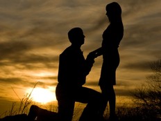 הצעת נישואים (צילום: Sergey Bidun, Istock)