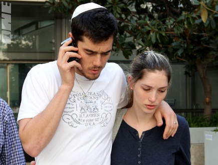 תמיר כהן ואשתו. מצבו של אביו עדיין קשה (שי לוי) (צילום: מערכת ONE)