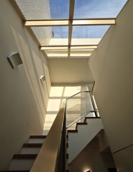 מדרגות אחרי שיפוץ2 - מוריס אלגזי 2 (צילום: איתי סיקולסקי)