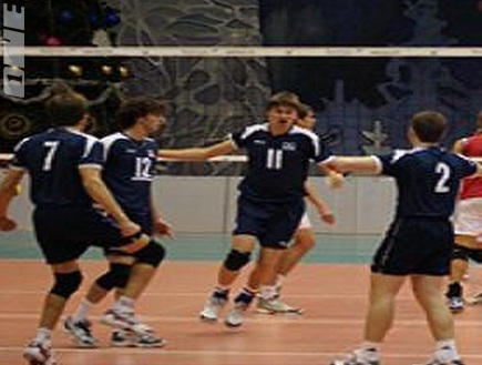 נבחרת הנערים. ניצחון יפה באוקראינה (איגוד הכדורעף) (צילום: מערכת ONE)