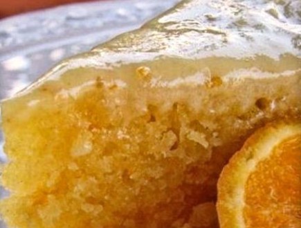 עוגת תפוזים - פרוסה (צילום: דליה מאיר, קסמים מתוקים)