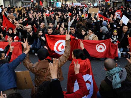 הפגנות בטוניסיה (צילום: רויטרס)
