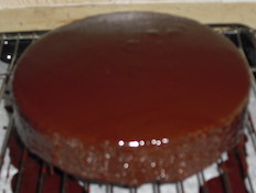 עוגת שוקולד של אביבה - אחרי ציפוי (צילום: אביבה פיבקו)