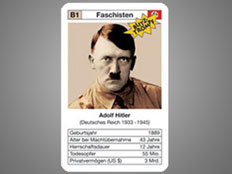 אדולף היטלר בקלף המשחק (צילום: חדשות 2)