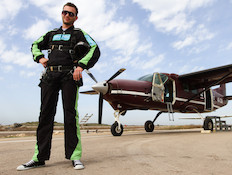 עוז זהבי בצניחה חופשית עוז זהבי בצניחה חופשית