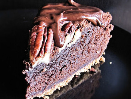 עוגת מיסיסיפי פאדג' - פרוסה (צילום: דליה מאיר, קסמים מתוקים)