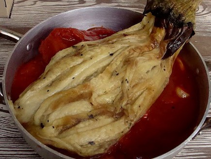 פולנטה ברוטב עגבניות - החציל (צילום: תומר פרת)