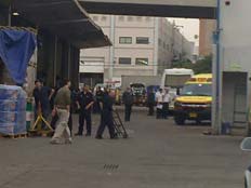 כוחות ההצלה בזירת התאונה, היום בחיפה (צילום: חדשות 2)