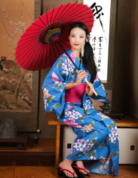 קימונו יפן -תלבושות מסורתיות (צילום: 101cats, Istock)