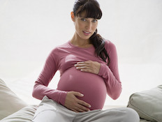 אישה בהריון (צילום: istockphoto)