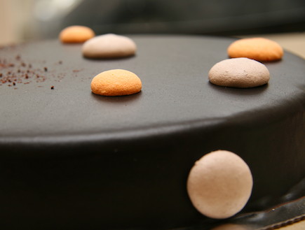 עוגת מוס תפוז (צילום: גלית אגייב, קונדיטוריה גליה)