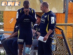 ניבאלדו ממרר בבכי לאחר שנפצע באימון (ליאור טימור) (צילום: מערכת ONE)