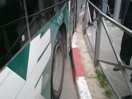 תאונה במעבר החצייה, היום בירושלים (צילום: שמואל בן ישי - סוכנות הידיעות "חדשות 24")